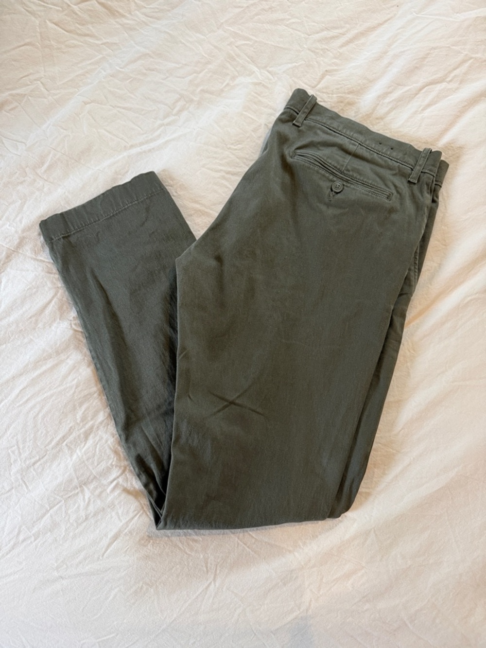 J. Crew Men's Olive 484 slim Chinos